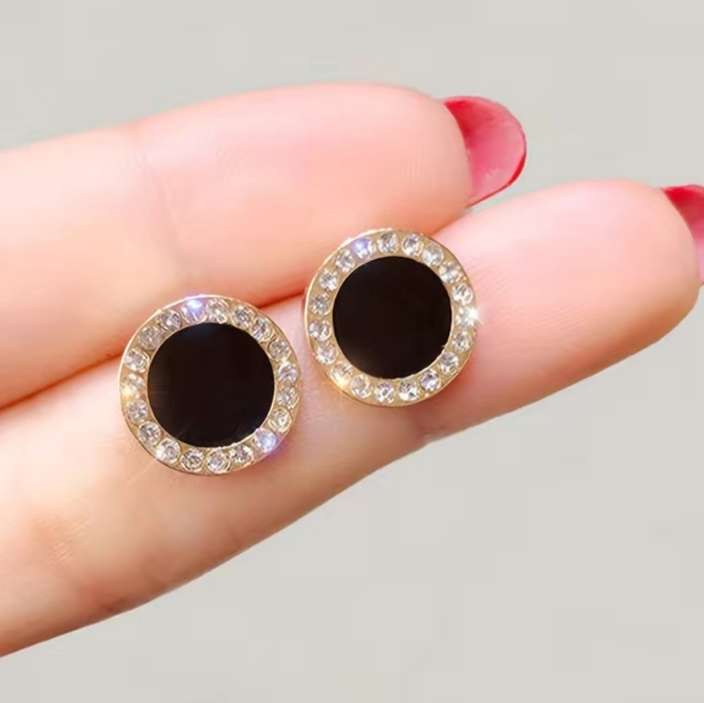 Round Sparkle Black Earrings